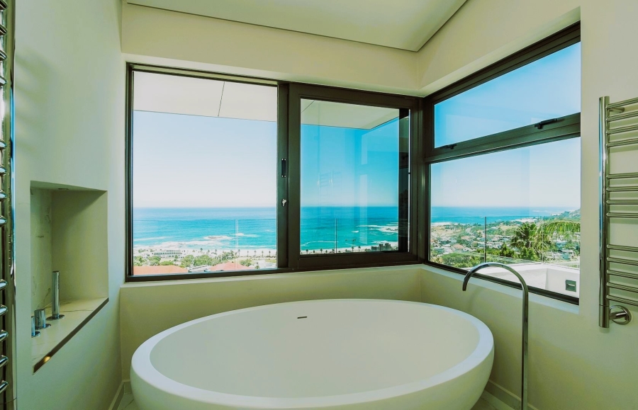3 Bedroom Property for Sale in Camps Bay Western Cape